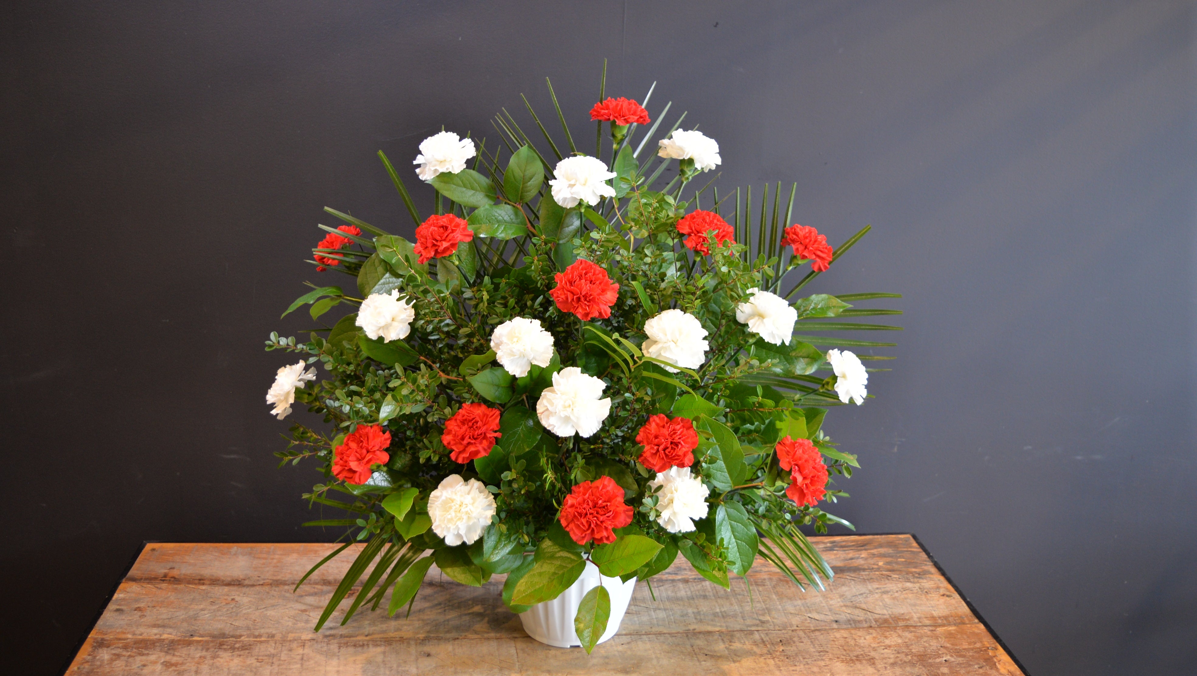Boutique Funeral Carnation 24 Red White 